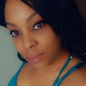 Meet your Posher, Alicia